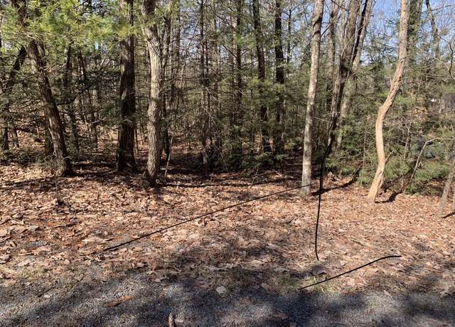 Property at 56 Hearth Stone Cir, Bartonsville, PA 18321