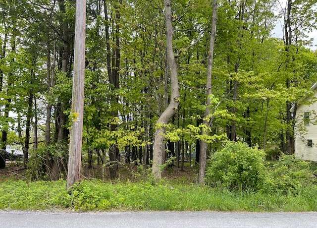 Property at 6 Kinney Ave Ave, Mount Pocono, PA 18344