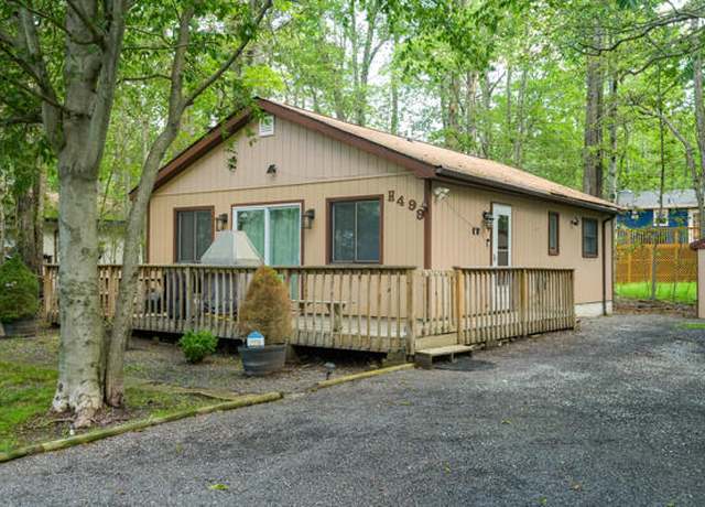 Property at 8417 Porcupine Dr, Tobyhanna, PA 18466, 2 beds, 1 bath