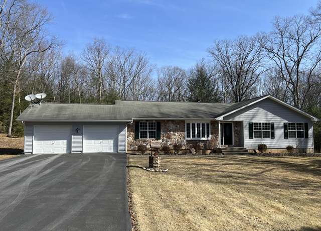 Property at 80 Lafayette Trl, Lehighton, PA 18235, 3 beds, 2.5 baths