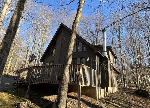 Property at 204 Wechquetank Dr, Pocono Lake, PA 18347, 3 beds, 2 baths