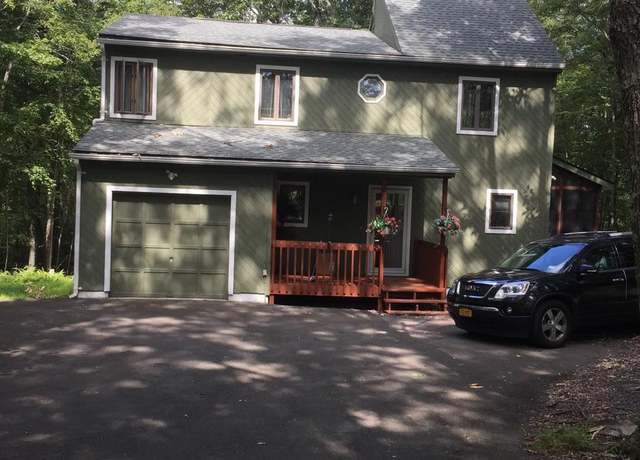 Property at 270 Oakenshield Dr, Tamiment, PA 18371, 3 beds, 2 baths
