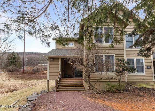 Property at 487 Spruce Dr, Tannersville, PA 18372, 3 beds, 2 baths
