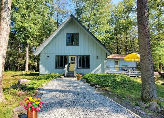 Property at 130 Sweet Briar Rd, Pocono Pines, PA 18350, 3 beds, 2 baths