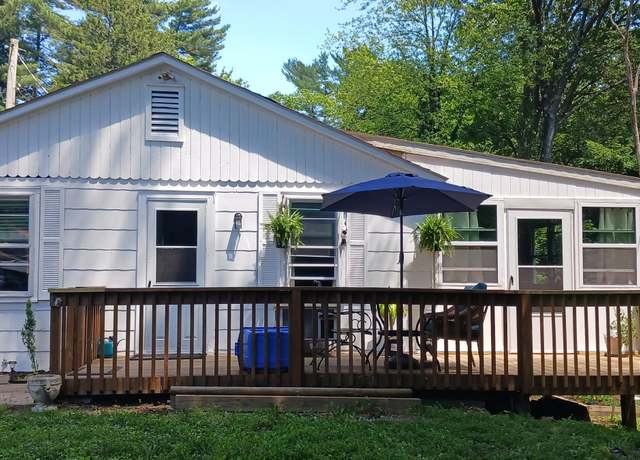 Property at 618 Mccabe Ln, Saylorsburg, PA 18353, 2 beds, 1 bath