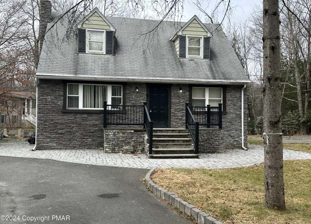 Property at 4115 Sylvan Ln, Pocono Summit, PA 18346, 4 beds, 1.5 baths