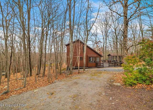 Property at 1551 Oak Ln, Bushkill, PA 18324, 3 beds, 2 baths