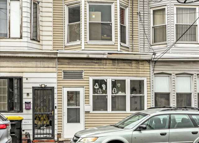 Property at 917 W Centre St, Mahanoy City, PA 17948, 4 beds, 1.5 baths