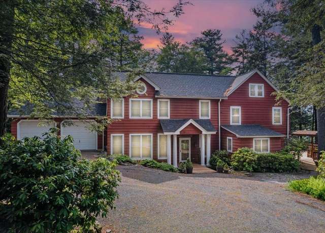 Property at 105 Waygood Way, Pocono Pines, PA 18350, 8 beds, 6 baths