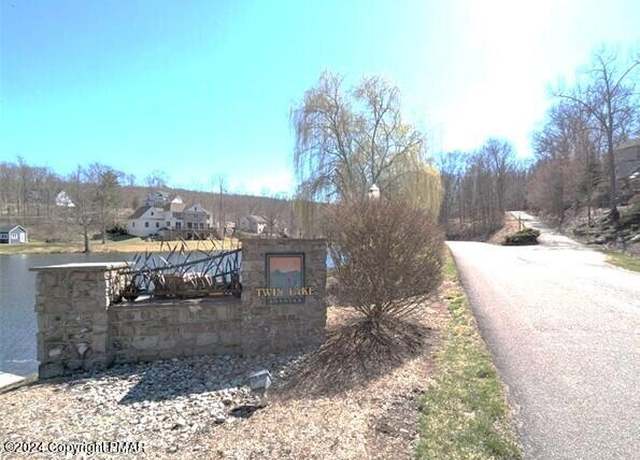 Property at 611 Mckinley Way, East Stroudsburg, PA 18301