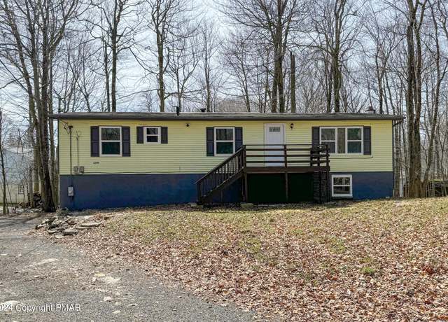Property at 8567 Hillcrest Dr, Tobyhanna, PA 18466, 4 beds, 2.5 baths