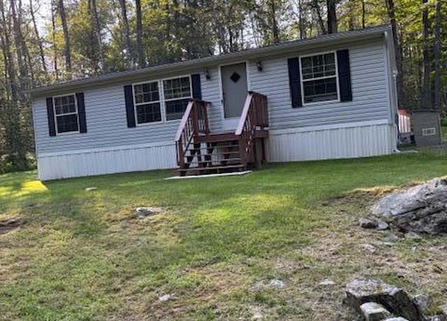 Property at 1208 Fox Trl, Cresco, PA 18326, 3 beds, 2 baths