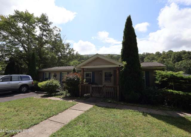 Property at 1310 Blue Mountain Cir, Saylorsburg, PA 18353, 3 beds, 2 baths
