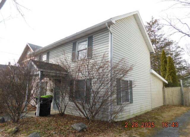 Property at 844 Scott St, Stroudsburg, PA 18360, 3 beds, 2 baths