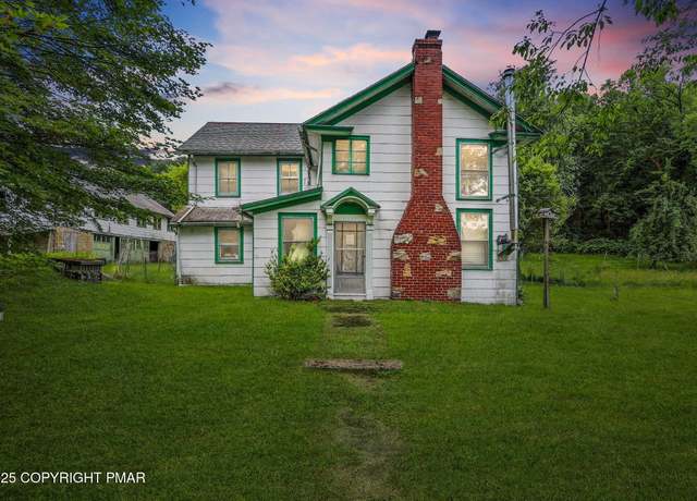 Property at 3485 Turkey Hill Rd, Stroudsburg, PA 18360, 3 beds, 1.5 baths