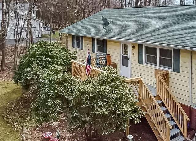 Property at 3239 Willow Grove Rd, Pocono Summit, PA 18346, 3 beds, 1.5 baths