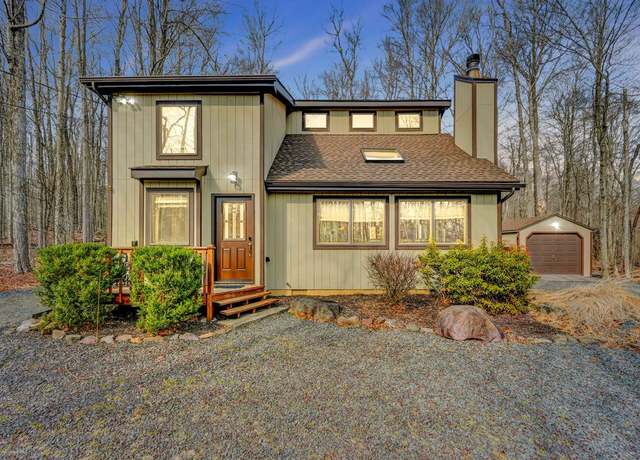 Property at 1422 Redwood Ter, Pocono Pines, PA 18350, 3 beds, 2 baths
