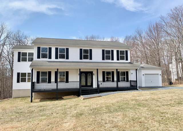 Property at 1212 Falls Rd, Bushkill, PA 18324, 4 beds, 2.5 baths
