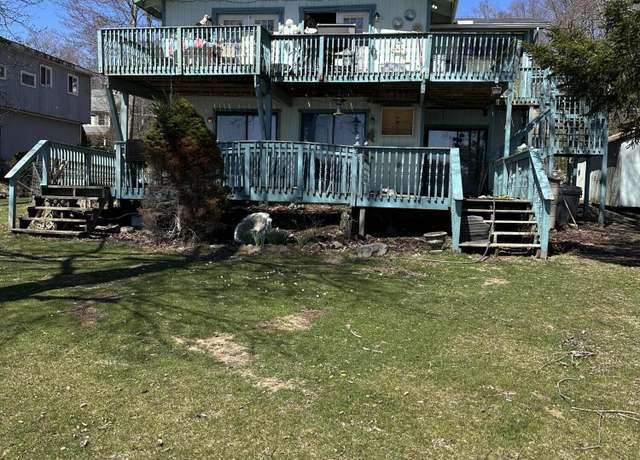 Property at 6069 Boardwalk Dr, Tobyhanna, PA 18466, 4 beds, 2 baths