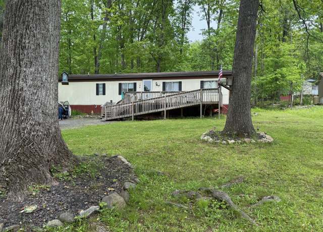 Property at 194 Bariton Ct #23, Bartonsville, PA 18321, 2 beds, 1 bath