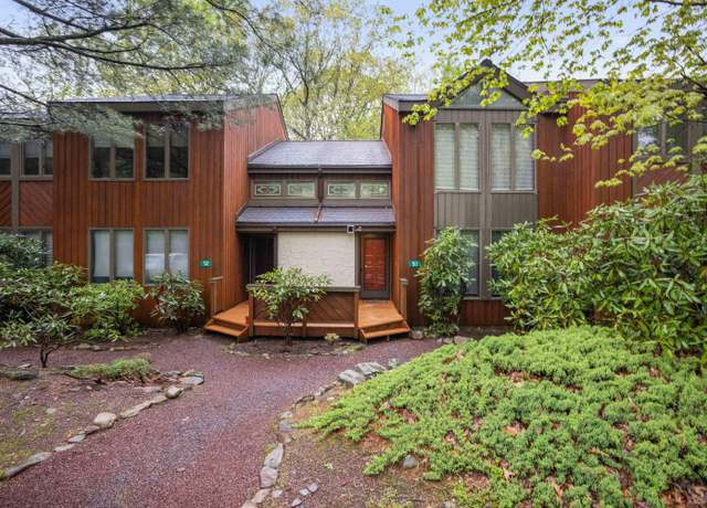 Property at 50 Doe Run, Lake Harmony, PA 18624, 3 beds, 2 baths
