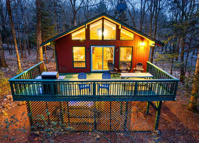 Property at 33 Skye Dr, Lake Harmony, PA 18624, 4 beds, 2 baths