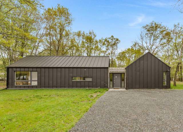 Property at 72 Keats Ln, Albrightsville, PA 18210, 3 beds, 3 baths
