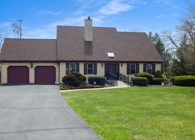 Property at 8657 Pleasant View Rd, Bangor, PA 18013, 3 beds, 2.5 baths