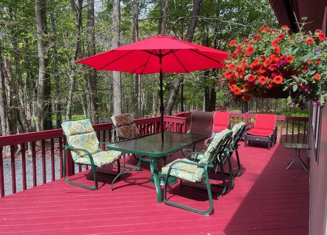 Property at 223 Outer Dr, Pocono Lake, PA 18347, 3 beds, 2 baths