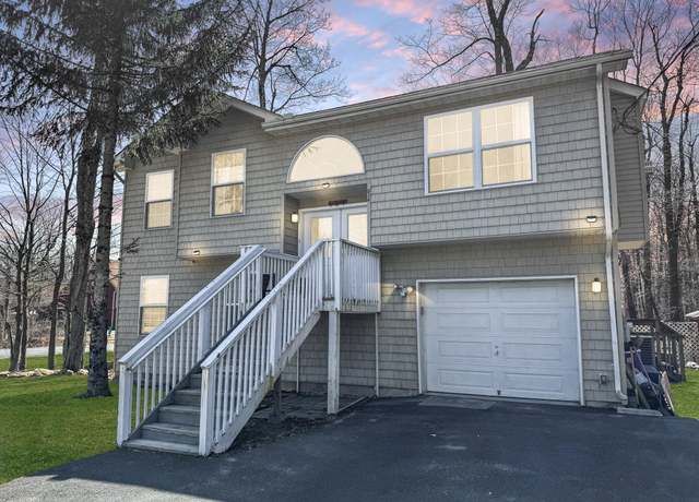 Property at 707 Edgewood Rd, Tobyhanna, PA 18466, 4 beds, 2 baths