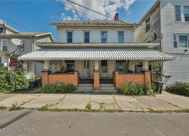 Property at 35 N 3rd St, Bangor, PA 18013, 6 beds, 2 baths