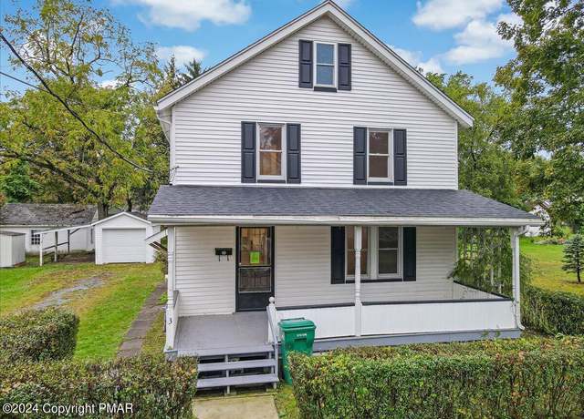 Property at 3 Oakland Ave, East Stroudsburg, PA 18301, 3 beds, 1.5 baths