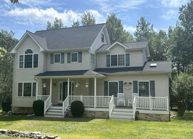 Property at 107 Horseshoe Dr, Effort, PA 18330, 3 beds, 2.5 baths