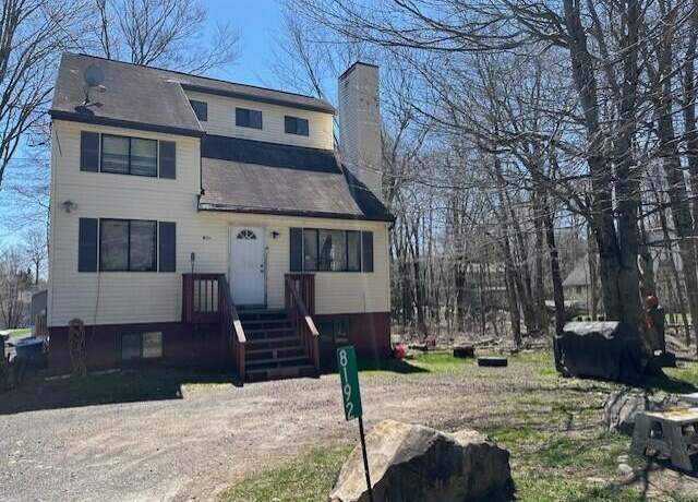 Property at 8192 Elk Ct, Tobyhanna, PA 18466, 4 beds, 3 baths