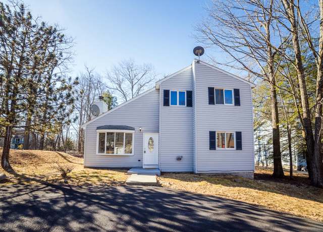 Property at 303 Lamont Way, Tobyhanna, PA 18466, 4 beds, 2 baths
