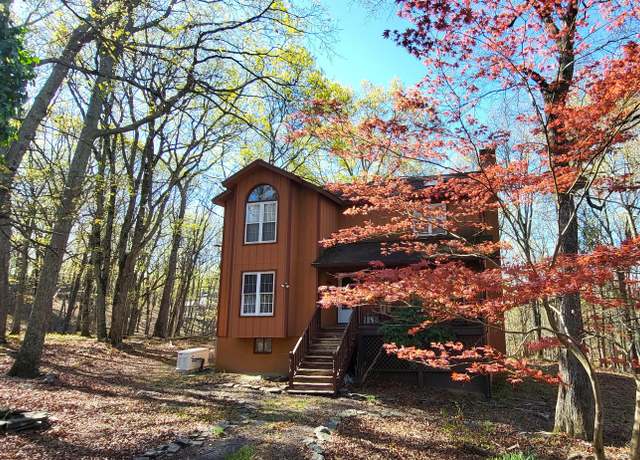 Property at 154 Elgin Way, Bushkill, PA 18324, 3 beds, 3 baths