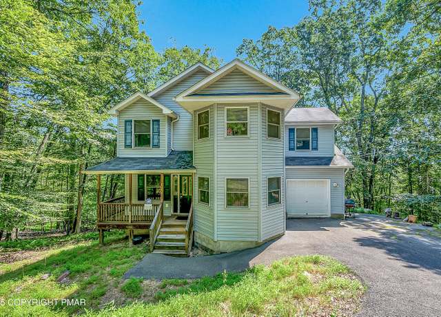 Property at 164 Bellingham Dr, Bushkill, PA 18324, 4 beds, 2.5 baths