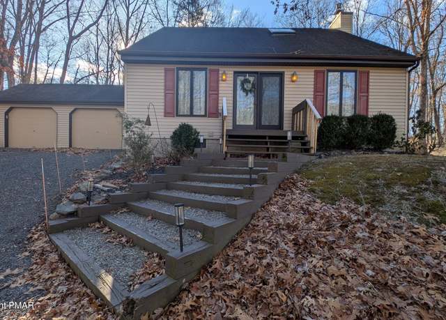 Property at 6 Sleepy Hollow Ln, East Stroudsburg, PA 18302, 3 beds, 2 baths