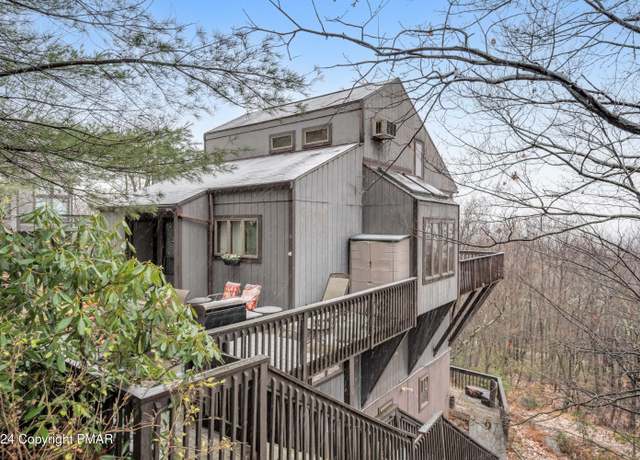 Property at 295 Overlook Way, Tannersville, PA 18372, 5 beds, 3.5 baths