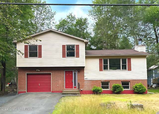 Property at 8235 Natures Dr, Tobyhanna, PA 18466, 5 beds, 3 baths