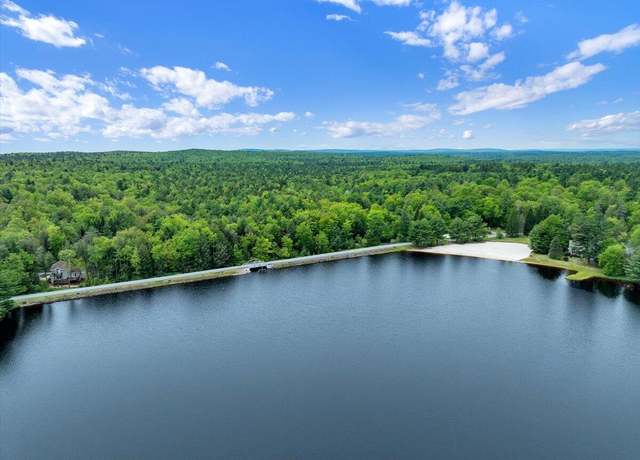 Property at 1055 Crestwoods Dr, Pocono Pines, PA 18350, 3 beds, 2.5 baths