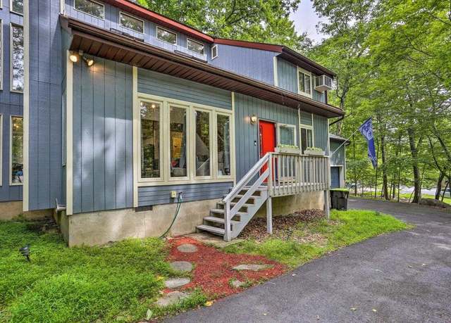 Property at 348 Fernwood Dr, East Stroudsburg, PA 18301, 4 beds, 3 baths