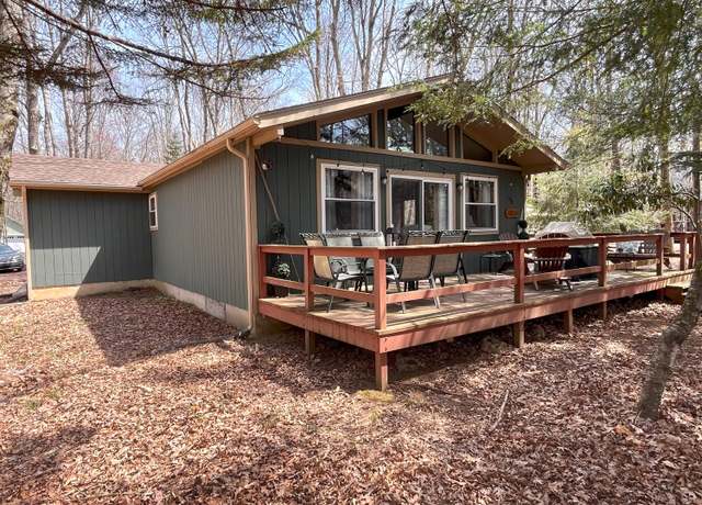 Property at 11 Spencer Ln, Albrightsville, PA 18210, 3 beds, 2 baths