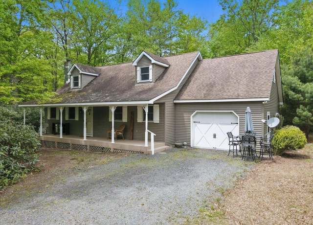 Property at 2147 Gravel Rd, Canadensis, PA 18325, 3 beds, 2 baths