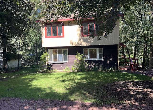 Property at 221 Wieboldt Rd, Cresco, PA 18326, 1 bed, 1.5 baths