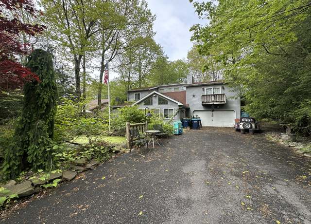 Property at 152 Fairview Ave, Mount Pocono, PA 18344, 3 beds, 2 baths