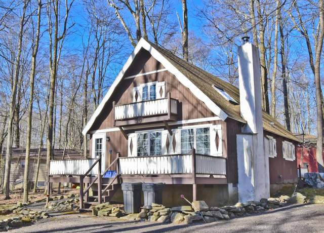 Property at 113 Outer Dr, Pocono Lake, PA 18347, 3 beds, 1 bath