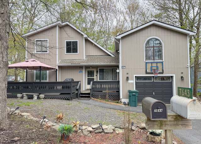 Property at 7643 Rainbow Dr, Tobyhanna, PA 18466, 4 beds, 3 baths