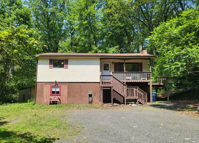 Property at 2153 Gravel Rd, Canadensis, PA 18325, 3 beds, 3 baths