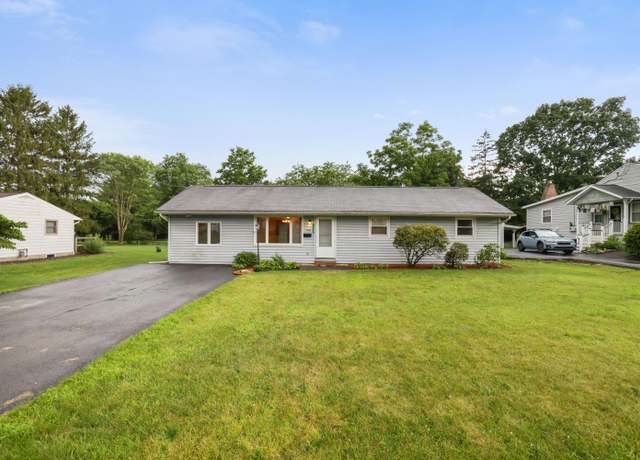 Property at 1703 Wallace St, Stroudsburg, PA 18360, 3 beds, 1 bath